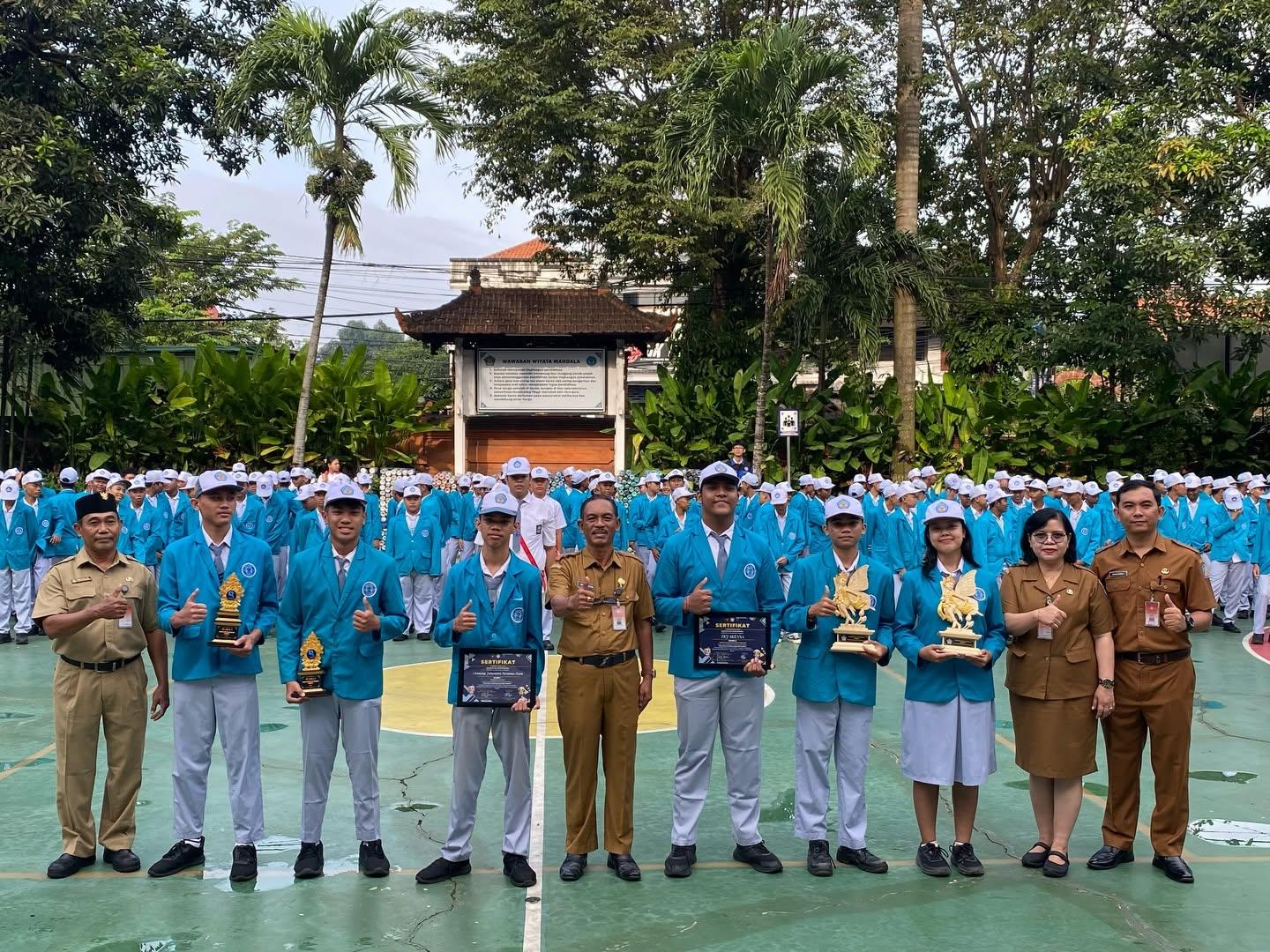 Juara 1 LKS Nasional
